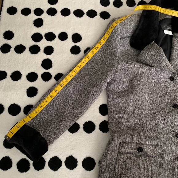 Vintage Pant Suit Tweed Herringbone Faux Fur Collar Blazer High Rise 2 Piece Set - Picture 15 of 16